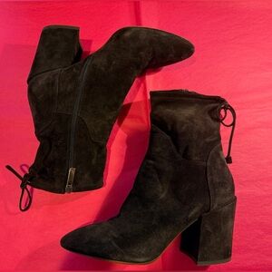 Aquatalia Black Suede Block Heel Weatherproof Ankle Booties boots size 9